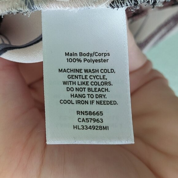 Chelsea28 Art Deco Geometric Patterned Sleeveless Blouse Tank Top Size Medium - Picture 10 of 11